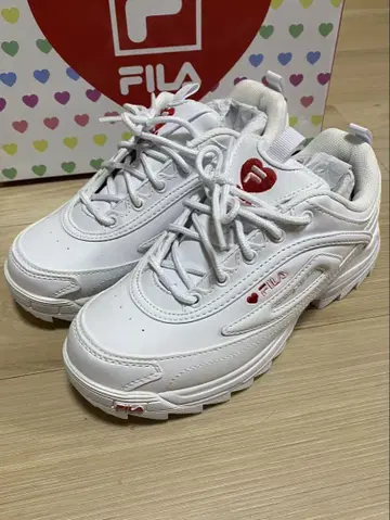 새상품 FILA 화이트 스니커즈