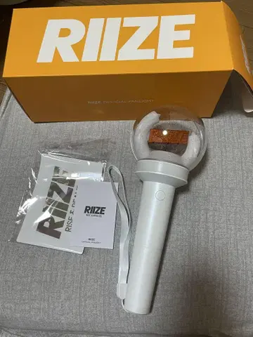 RIIZE 공식 응원봉 화이트