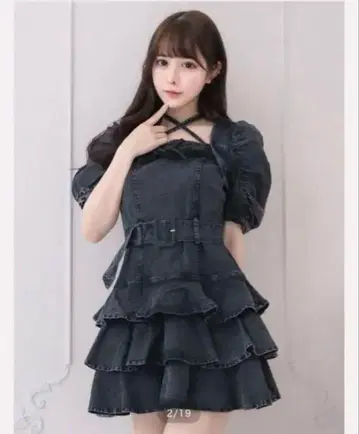 Pium 티어드 프릴 미니 원피스 블랙 데님 피움