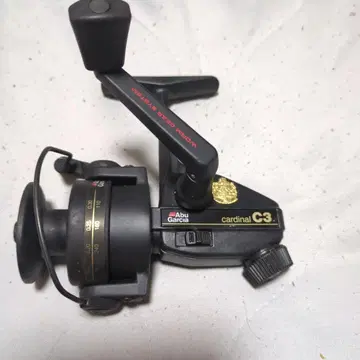 Abu Garcia cardinal C3 스피닝 릴
