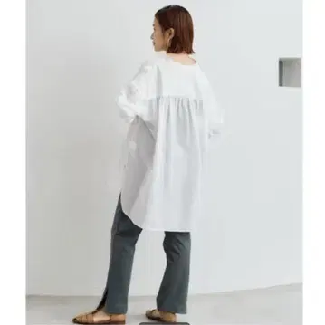IENA 라미 리오셀 백 개더 셔츠