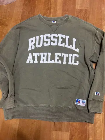 러셀 애슬레틱 올리브 그린 맨투맨 L