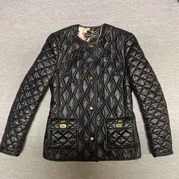 Salvatore Ferragamo 블랙 퀼팅 자켓 38