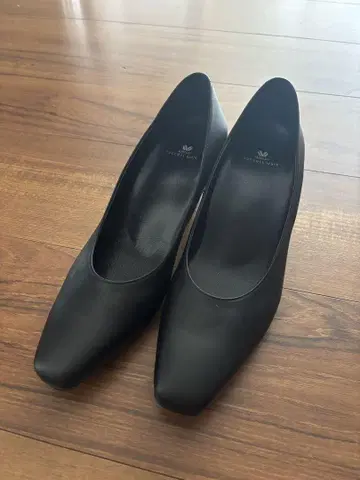 와코루 서세스 펌프스