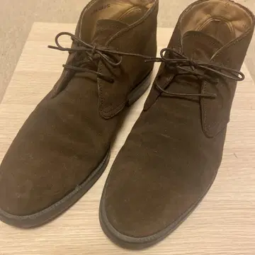 BALLY 스웨이드 부츠