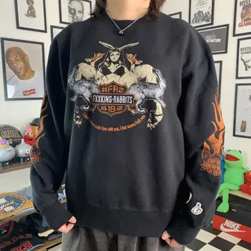 FR2 Bunny girl Crew Sweat