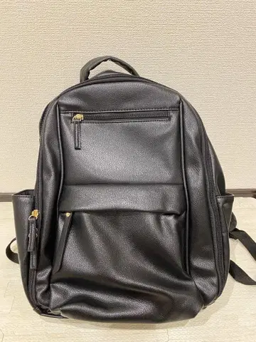 블랙 합성 피혁 백팩