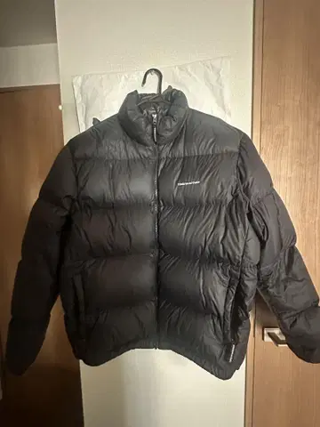 thisisneverthat 블랙 다운 자켓