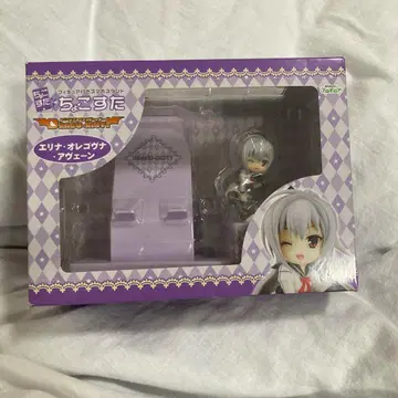 엘리나 올레고브나 베엔 초코스탄 피규어 포함 스마트폰 스탠드