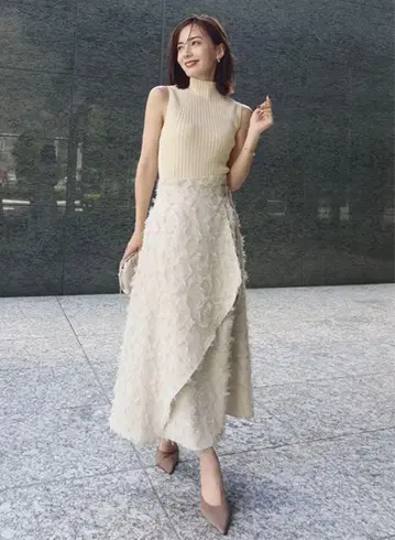 애뉴언스 프린지 자카드 랩 플레어 스커트