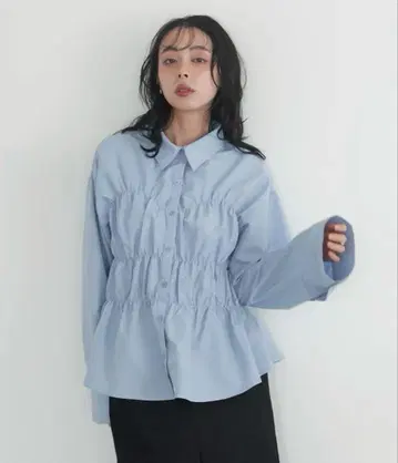 LIAN 셔링 뷔스티에 디자인 셔츠