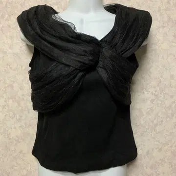 미사용 새상품 [ dazzlin ] 상의 튤 레이스 겹침 카라 블랙 F