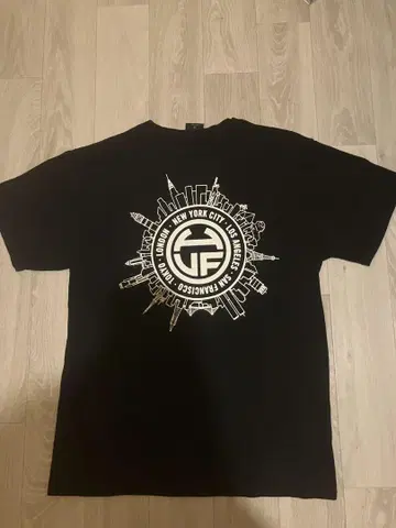 HUF 블랙 T셔츠 M
