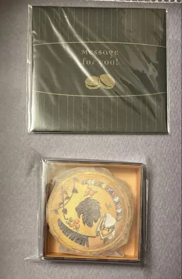 트위스테 발렌타인 2023 마카롱 거울 레오나