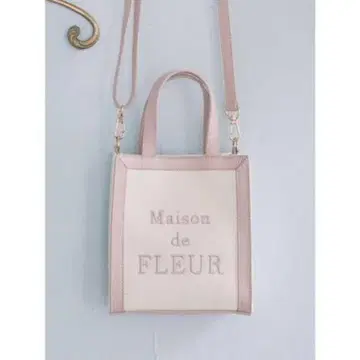Maison de FLEUR 로고 자수 스퀘어 2way 토트백