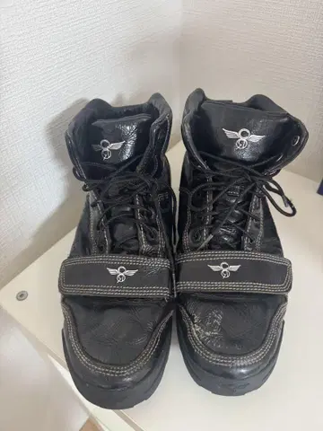 블랙 하이컷 스니커즈 남성용 27cm
