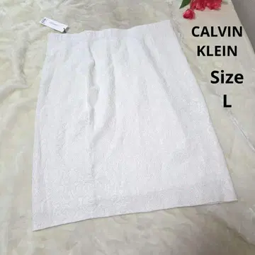 [택 포함 CALVIN KLEIN] 화이트 올 패턴 스커트 사이즈 L