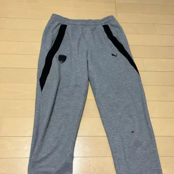 Puma 그레이 조거 팬츠