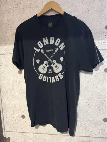 Lucky Brand 기타 고유명사 그래픽 셔츠 L