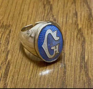 GLAD HAND signature RING