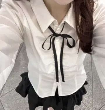 완판 새상품 OLIVE des OLIVE Keru 보타이 블라우스