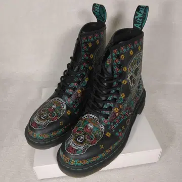 dr.martens 1460 skull 하이컷 부츠 남녀 공용