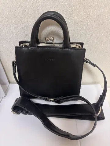 moussy 숄더백