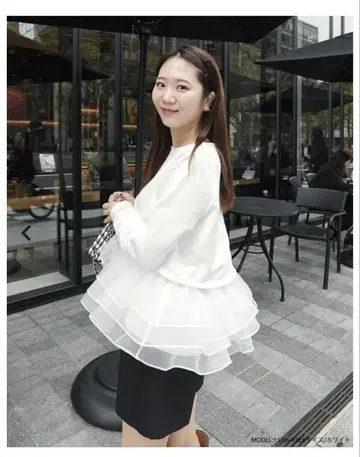 fitmore 오간자 프릴 레이어드 맨투맨 [ 새상품 ]