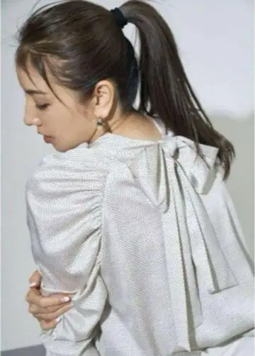 셀포드 백리본 도트 블라우스