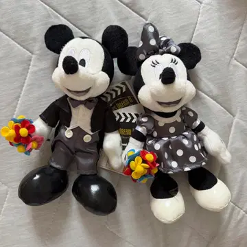 최종 가격 인하 미사용 새상품 미키 미니 인형 배지 원 맨즈 드림 2