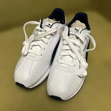 푸마 여성용 스니커즈