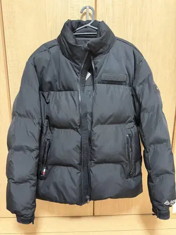 타미힐피거 GORE-TEX 블랙 다운 자켓 M