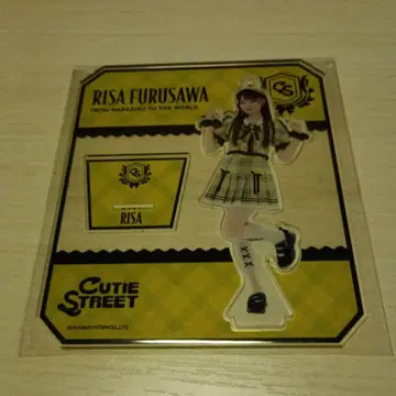 큐스토 CUTIE STREET 후루사와 리사 체크 의상 아크릴 스탠드
