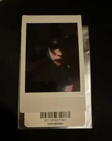 MASKED CAFE 야미테라 폴라로이드