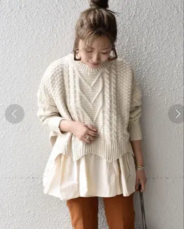Khaju 도킹 케이블 니트 베이지