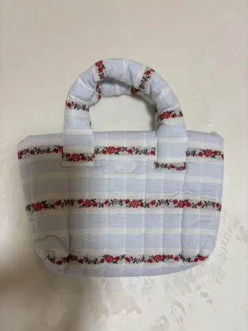 한국 인기 MINI Flower Padding Bag Ivory