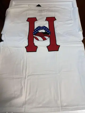 HUF 클래식 H 립 티