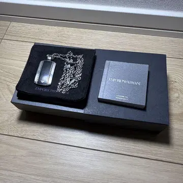 [ EMPORIO ARMANI ] 엠포리오 아르마니 펜던트 목걸이