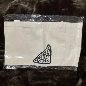 노기자카46 2024년 생일 기념 토트백 이오키 마오