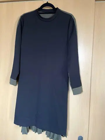 블랙 올리브 플리츠 스커트 긴팔 튜닉 원피스