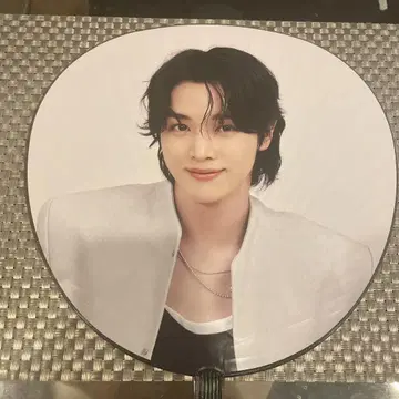 RIIZE 성찬 SUNGCHAN 부채