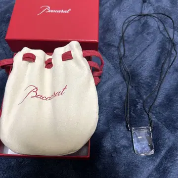Baccarat 크리스탈 목걸이