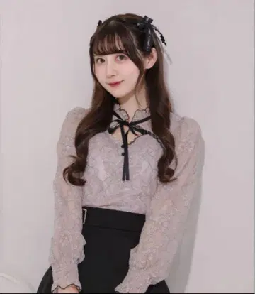 바이컬러 레이스 케이프 긴팔 블라우스 pium 핑크