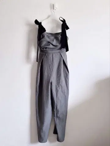 Andequal ribbon shoulder combinaison