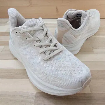 호카오네오네 클리프톤 9 오토 밀크 26.5cm