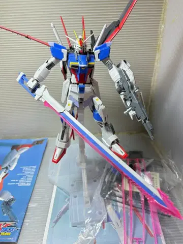 건담 프라모델 MG 1/100 포스 임펄스 건담 완성품 커스텀 있음
