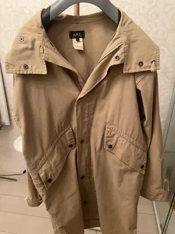 A.P.C. 베이지 밀리터리 자켓 S