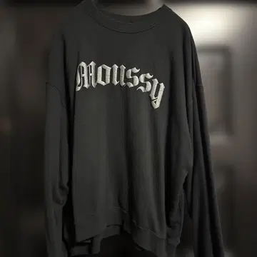 Moussy 블랙 오버 사이즈 맨투맨 F