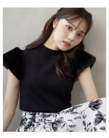 tocco closet 퍼 슬리브 절개 니트 풀오버