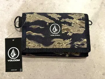 VOLCOM 카모 패턴 3단 폴더형 지갑 미사용 새상품
